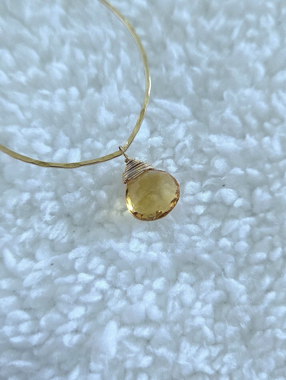 Hammered🔨 Gold💛 Open Ellipse Earrings With Dangling Citrine🧡 - NWOT - Picture 4 of 15